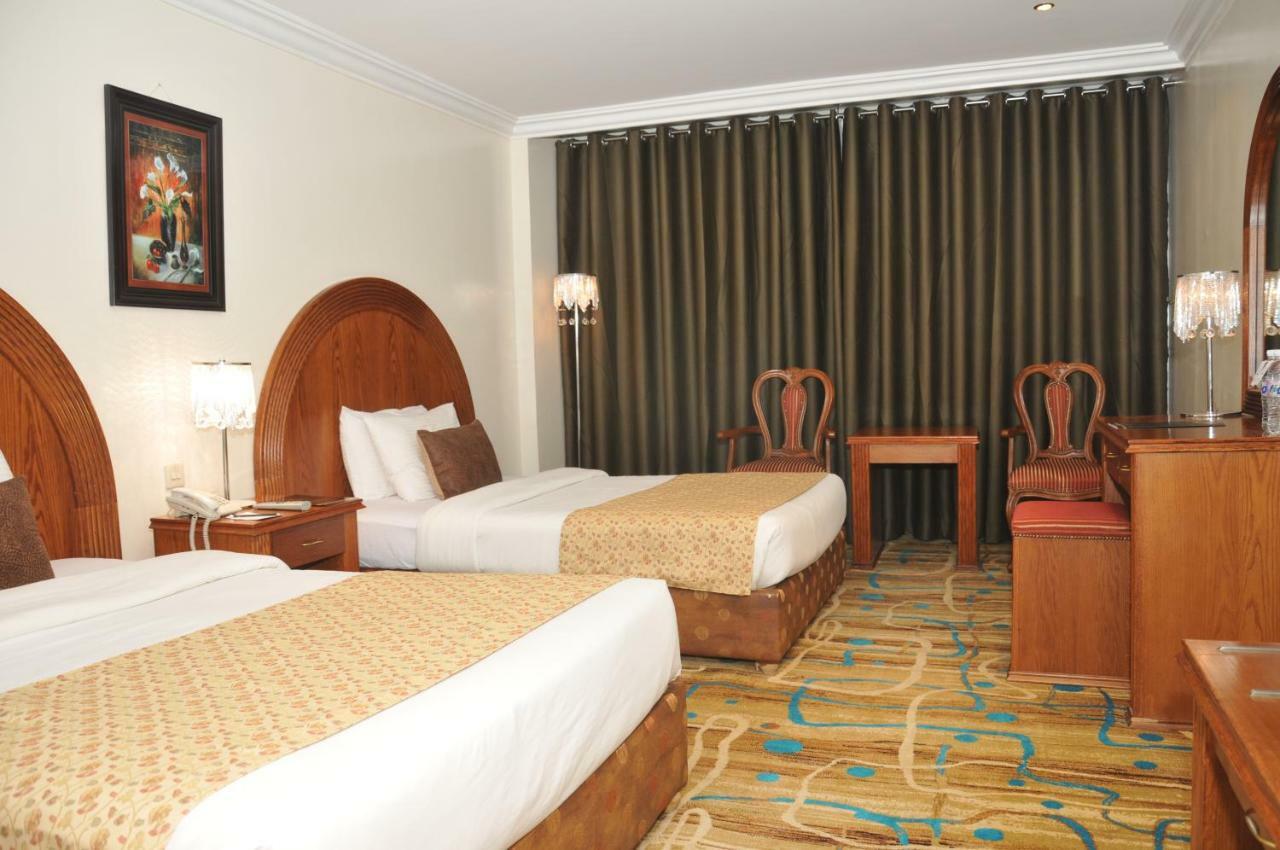 Hotel Di-Palace Rijád Kültér fotó